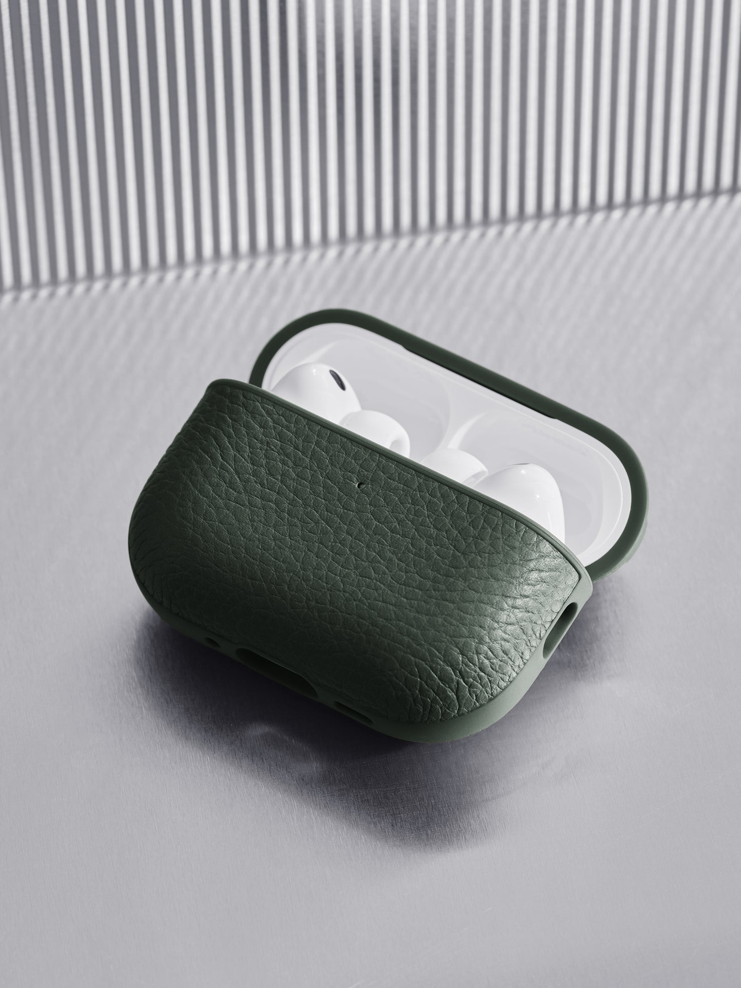 Woolnut Leather Case for AirPods Pro 3 - Green