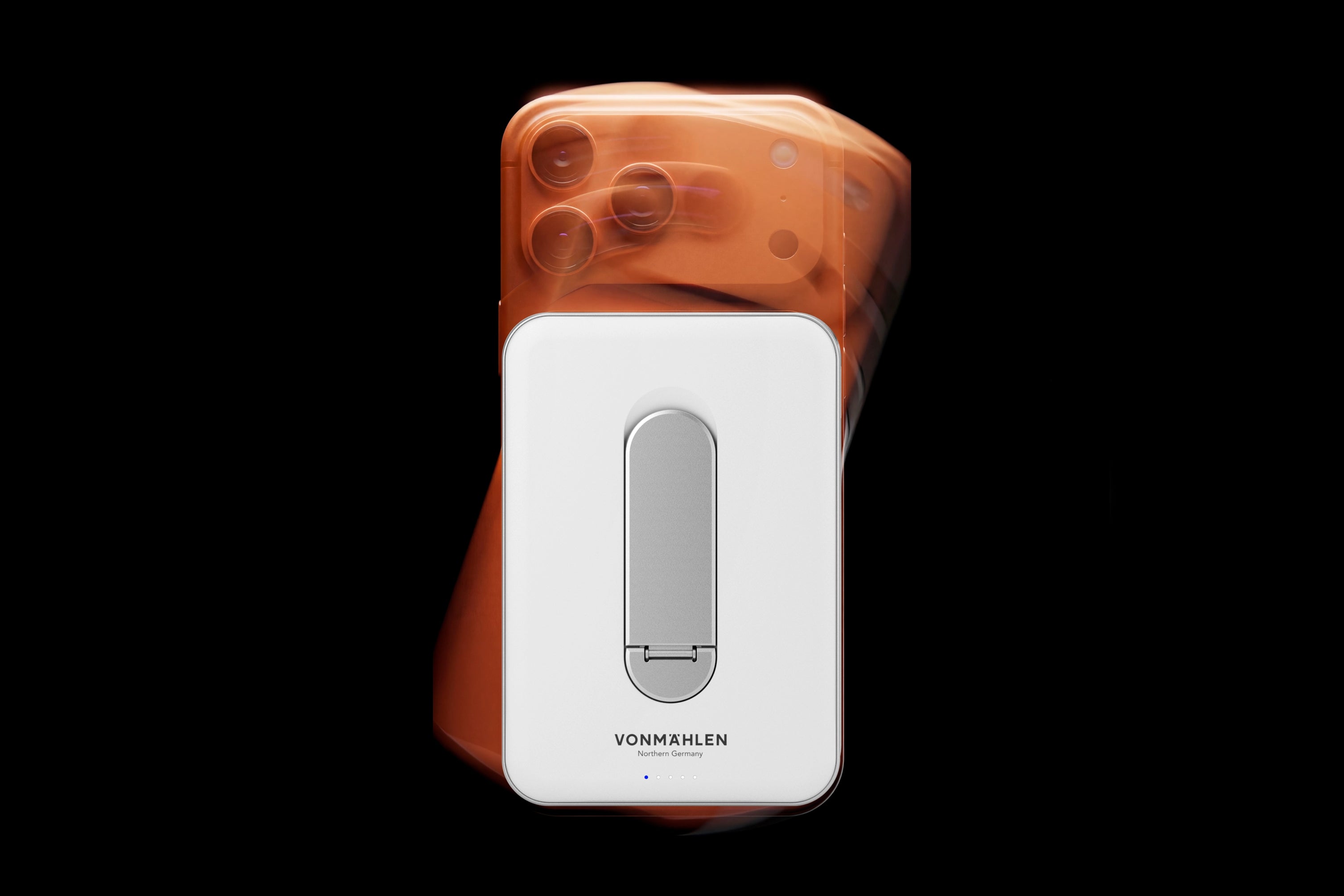 Vonmahlen Evergreen Mag 15W - 10,000 mAh Power Bank with Kickstand - White