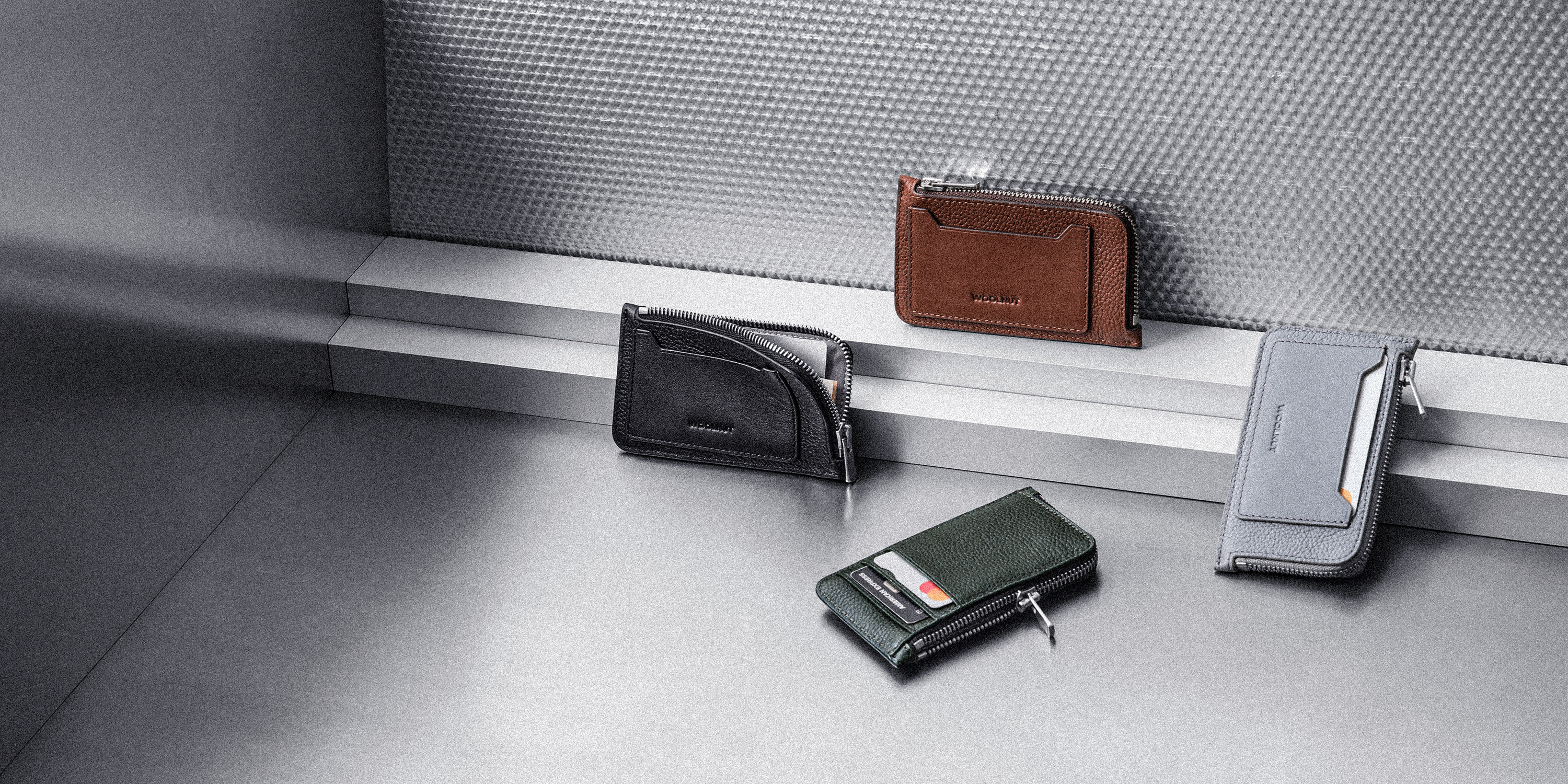 Woolnut Leather Folio Wallet - Black